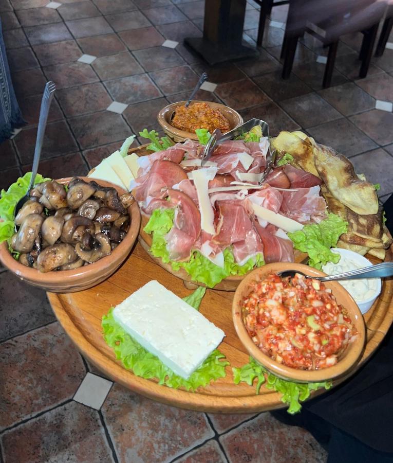 艾特诺塞洛度假酒店 Vojnik 外观 照片